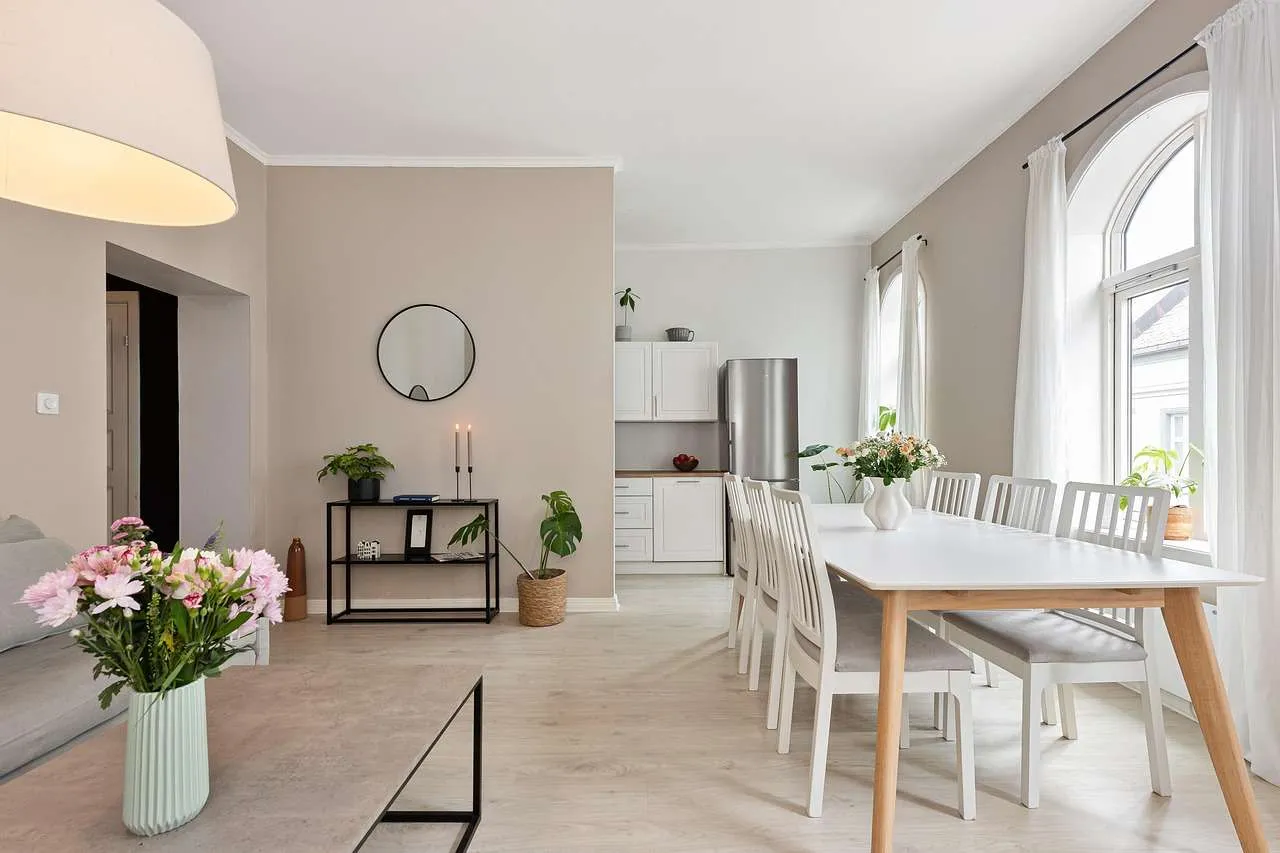 Home Window Tinting: Benefits & Guide